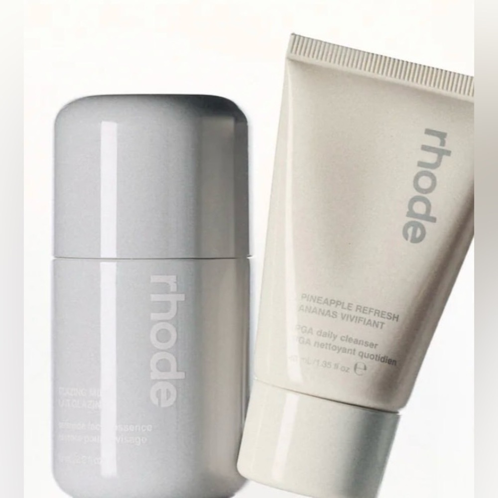 Rhode mini Skincare Set (Glazing Milk (65mL) and Pineapple Refresh (40mL))